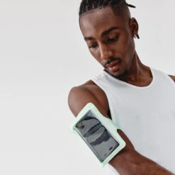 Kalenji Brassard Running Smartphone Grand Téléphone Homme Femme - KIPRUN Vert Clair -Sport Style Soldes brassard running smartphone grand telephone homme femme kiprun vert clair 2